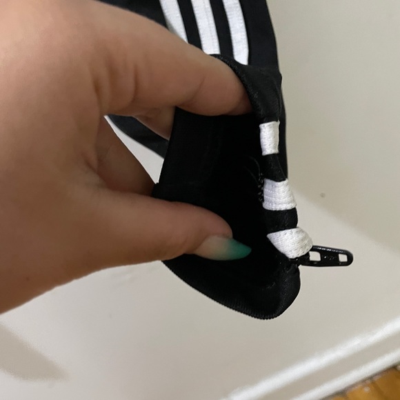 Sold 🛑 Adidas pants - Picture 8 of 9